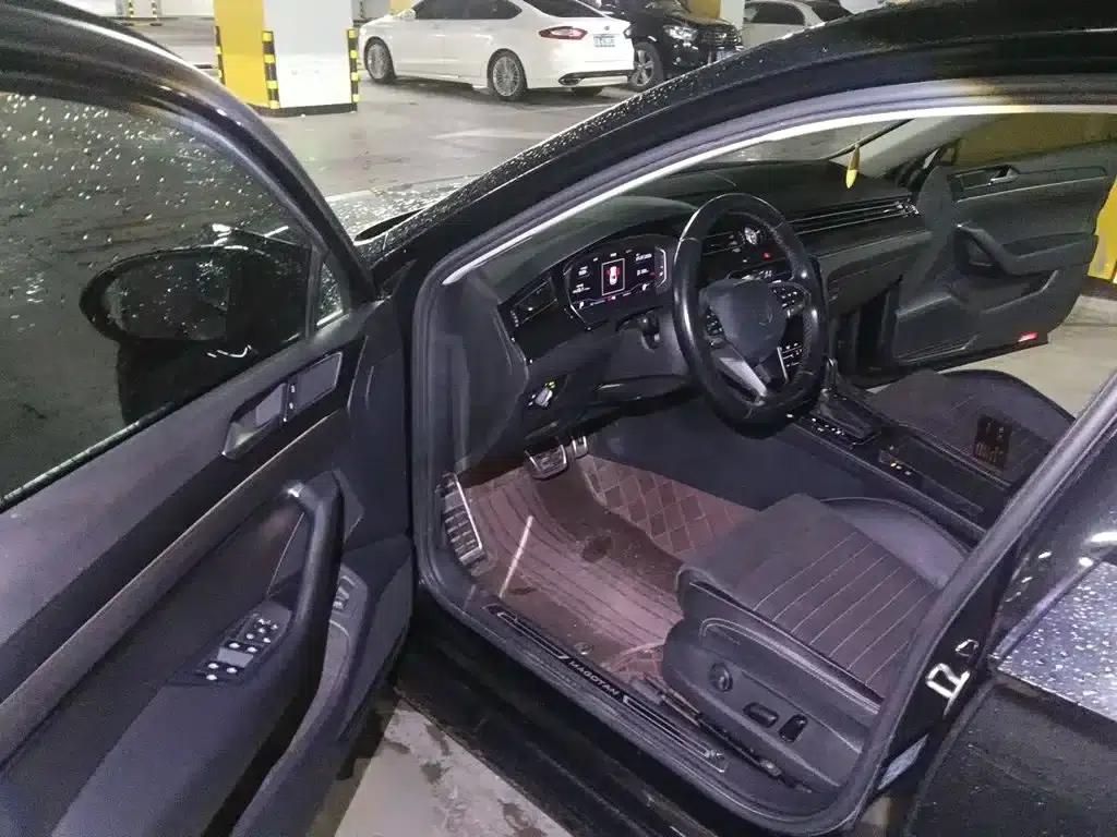 Volkswagen Passat 2021 330TSI DSG 30th Anniversary Edition — миниатюра 14