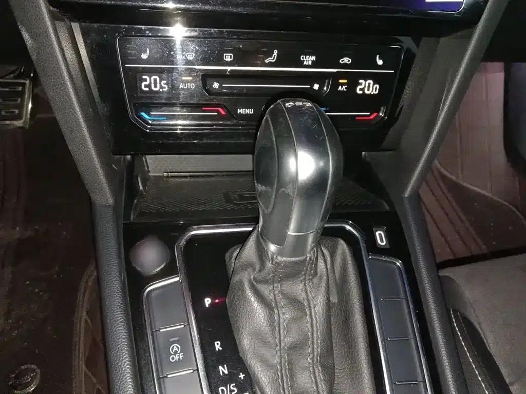 Volkswagen Passat 2021 330TSI DSG 30th Anniversary Edition — миниатюра 7