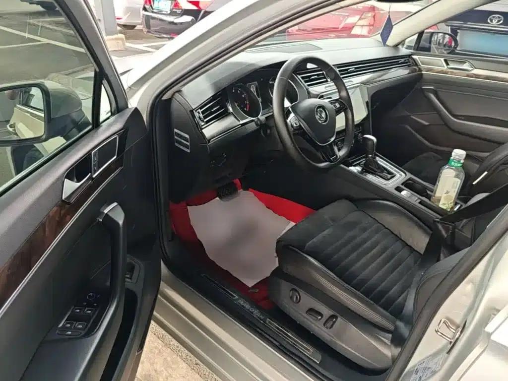2017 Volkswagen Passat 330TSI DSG Luxury — миниатюра 16