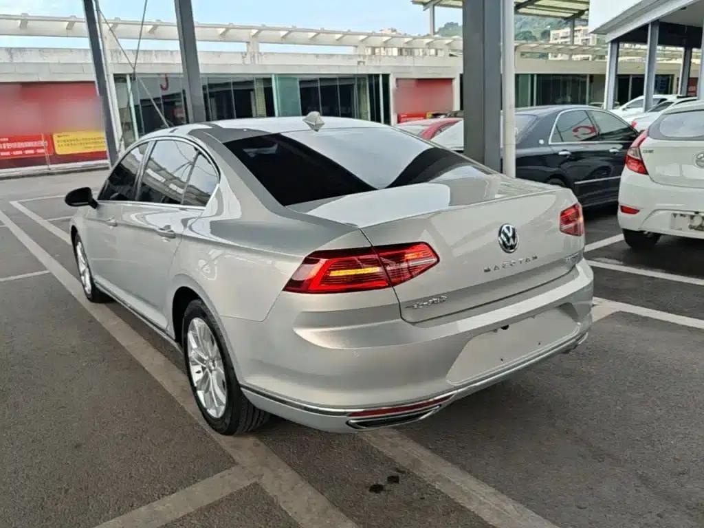 2017 Volkswagen Passat 330TSI DSG Luxury — миниатюра 5