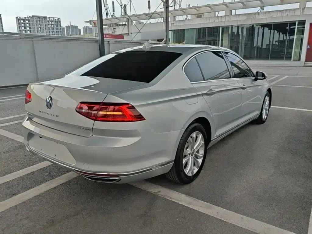 2017 Volkswagen Passat 330TSI DSG Luxury — миниатюра 7