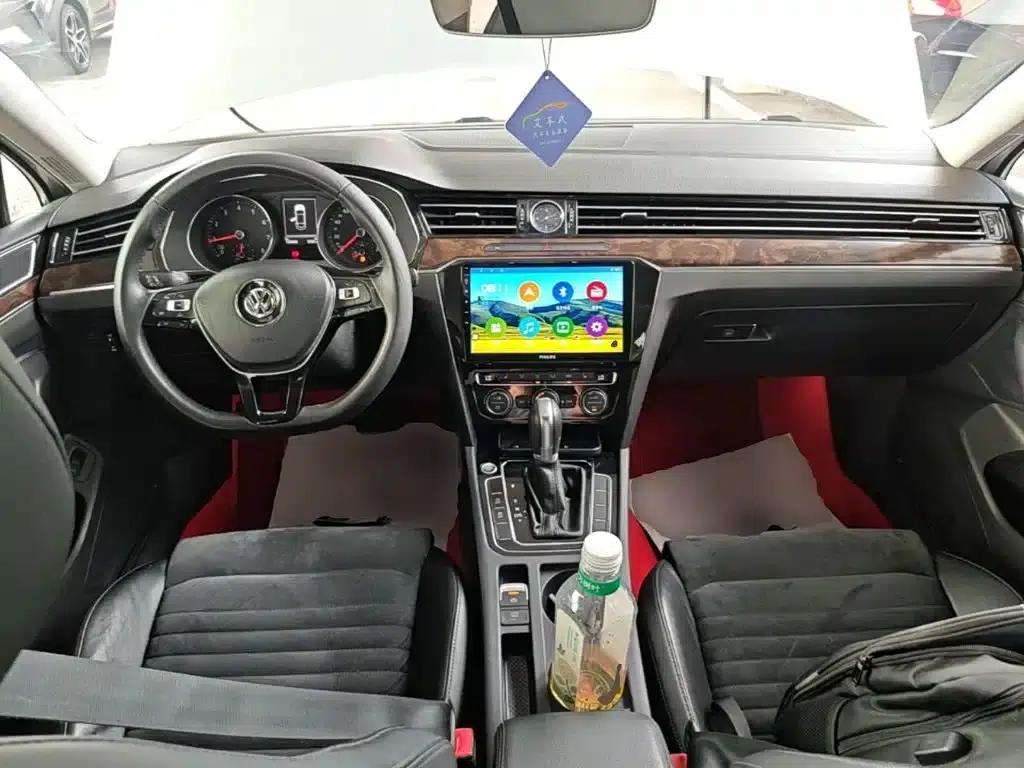 2017 Volkswagen Passat 330TSI DSG Luxury — миниатюра 10