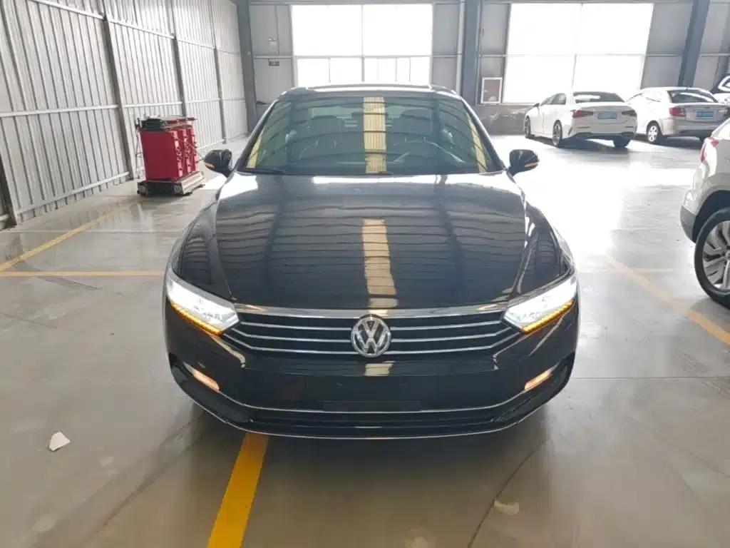2018 Volkswagen Magotan 330TSI DSG Luxury — миниатюра 3