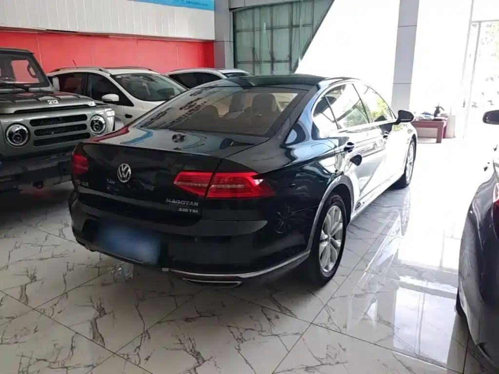 2017 Volkswagen Passat 330TSI DSG Luxury — миниатюра 7