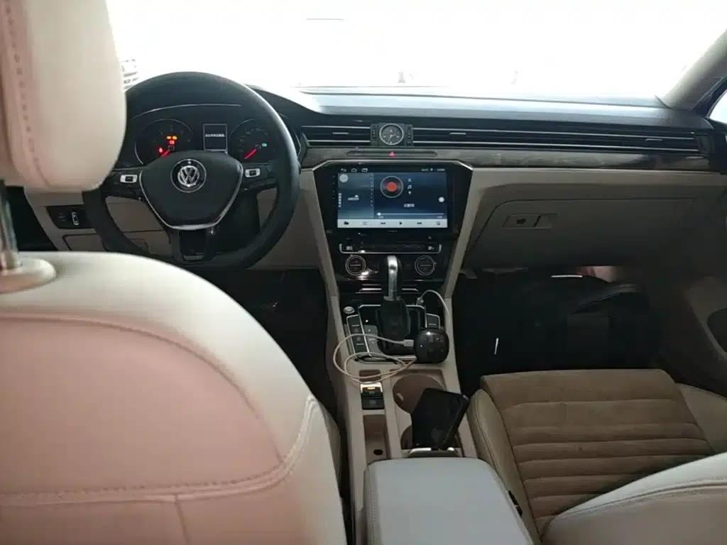2017 Volkswagen Passat 330TSI DSG Luxury — миниатюра 10