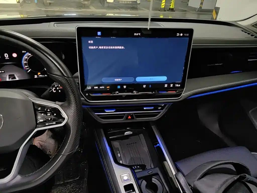 2024 Volkswagen Magotan 380TSI DSG Supreme Edition — миниатюра 13