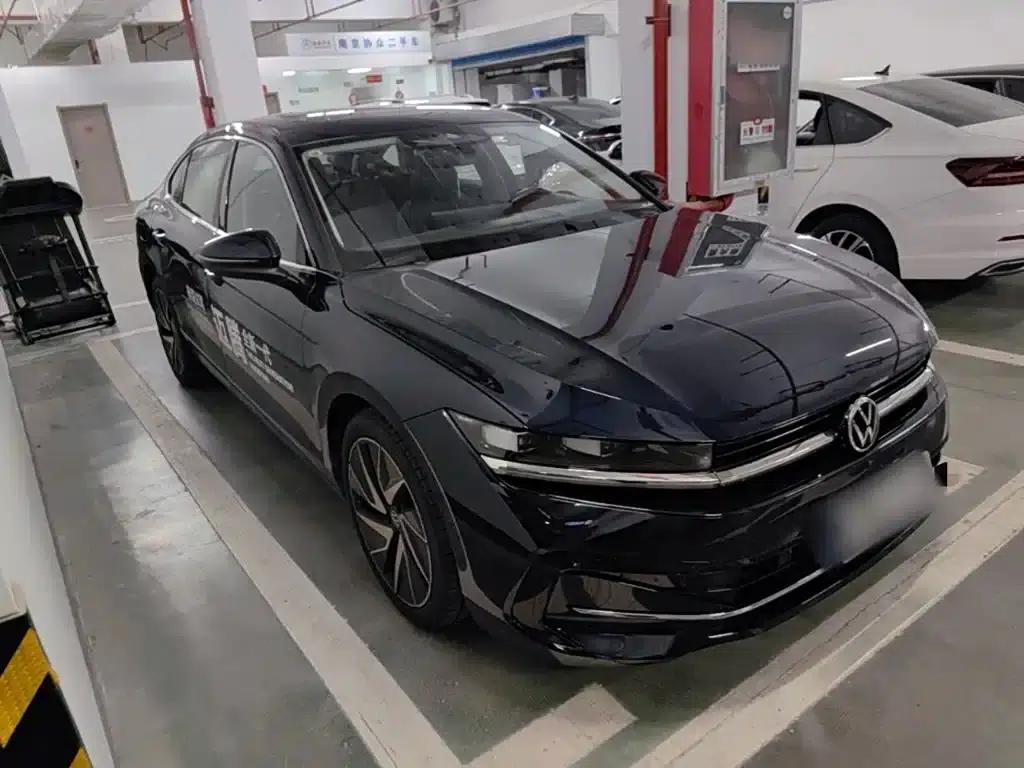 2024 Volkswagen Magotan 380TSI DSG Supreme Edition — миниатюра 4