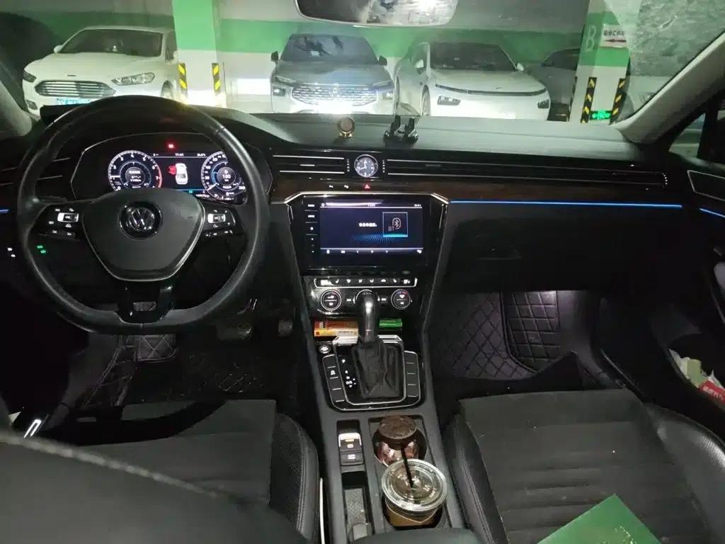 2018 Volkswagen Passat 330TSI DSG Premium — миниатюра 13