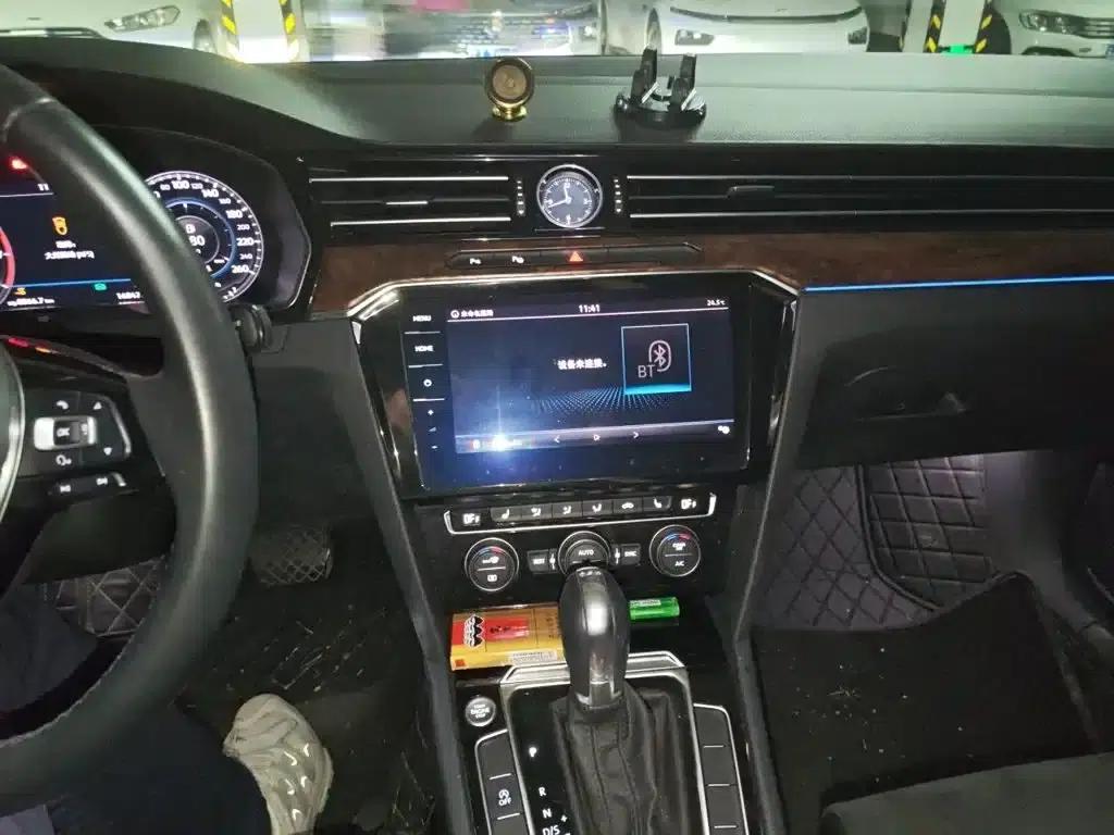 2018 Volkswagen Passat 330TSI DSG Premium — миниатюра 6