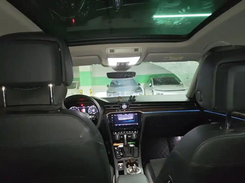 2018 Volkswagen Passat 330TSI DSG Premium — миниатюра 9