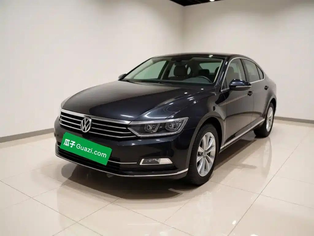2019 Volkswagen Magotan 330TSI DSG Luxury Edition (National V Emission Standard) — миниатюра 1
