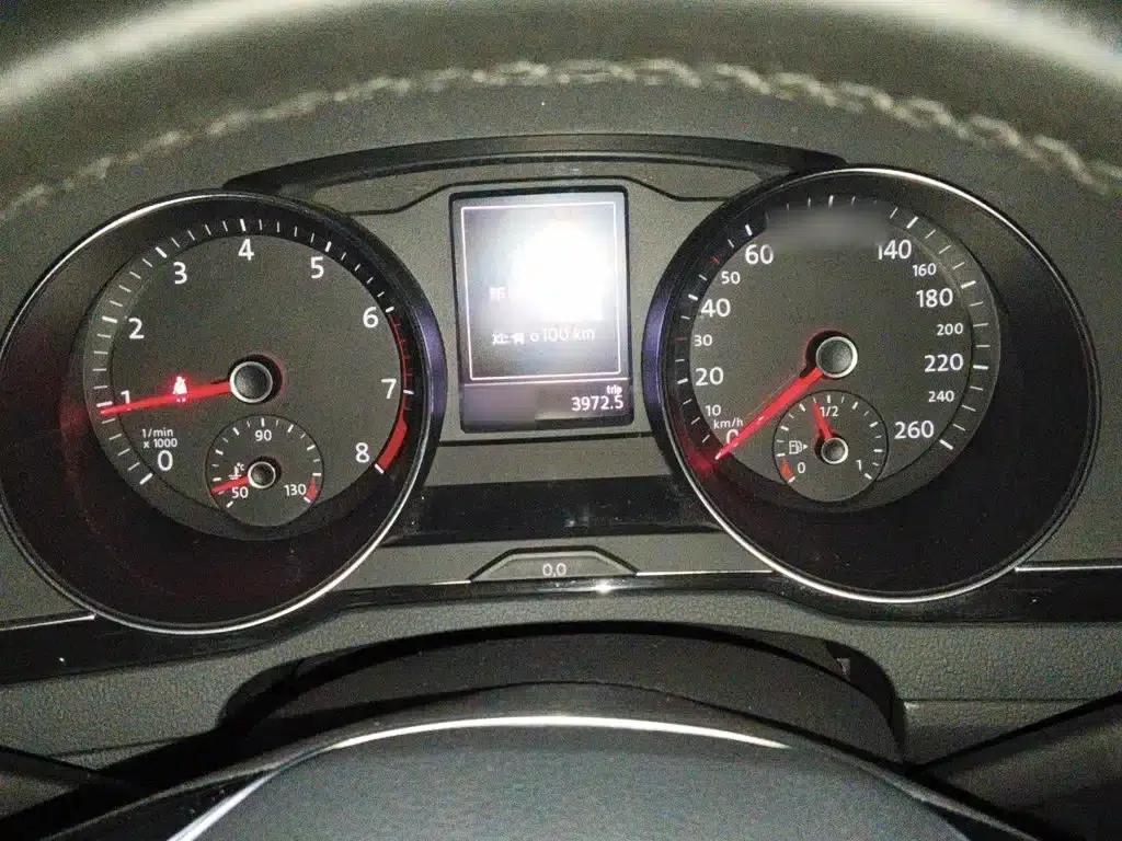 2019 Volkswagen Magotan 330TSI DSG Luxury Edition (National V Emission Standard) — миниатюра 4