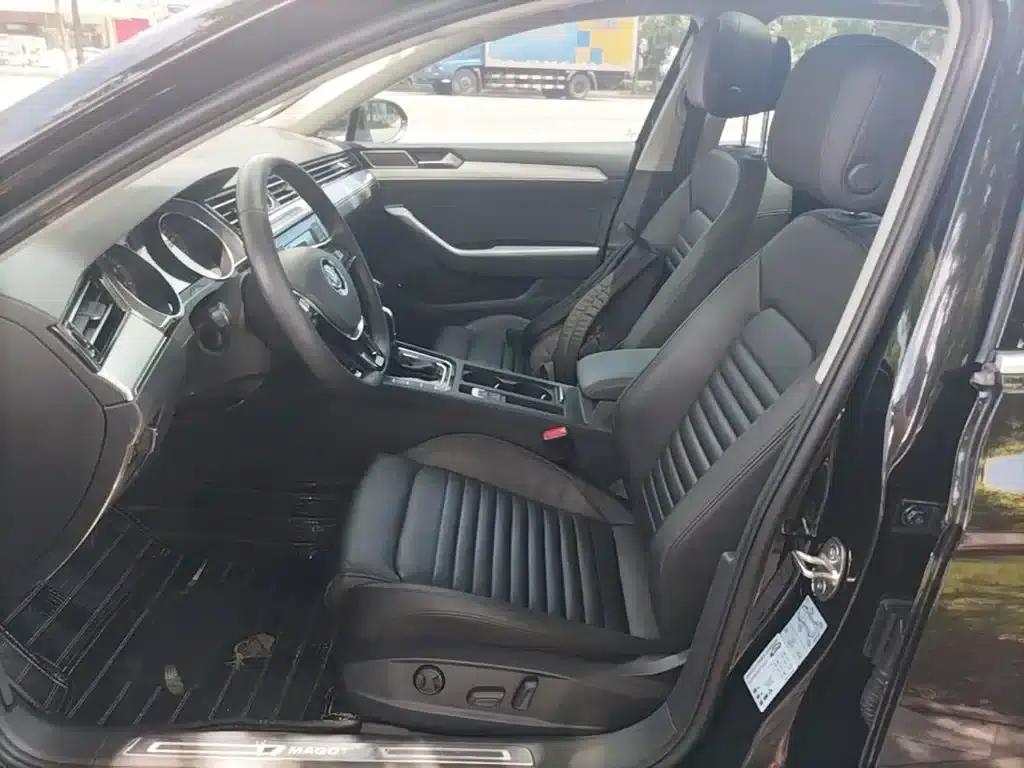 2018 Volkswagen Passat 330TSI DSG Leading Edition — миниатюра 15