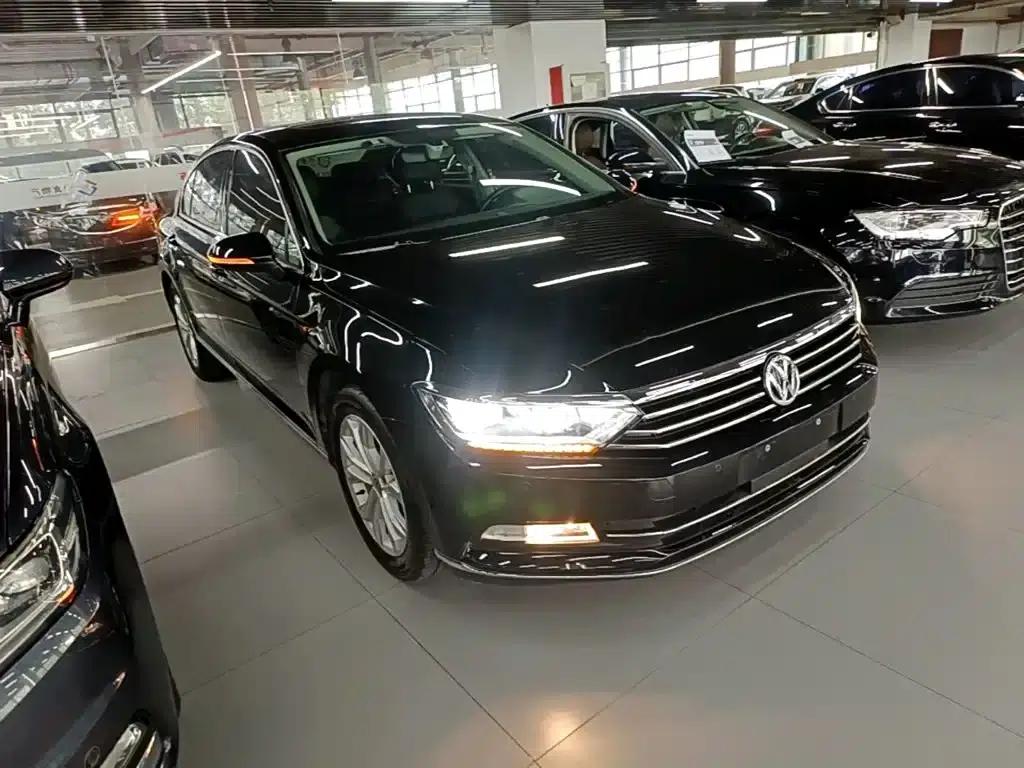 2019 Volkswagen Magotan 330TSI DSG Luxury Edition (National V Emission Standard) — миниатюра 4