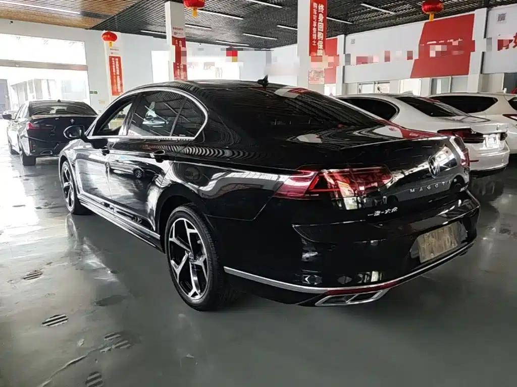 Volkswagen Magotan 2023 2 Millionth Unit Commemorative Edition 330TSI DSG Leading Model — миниатюра 5