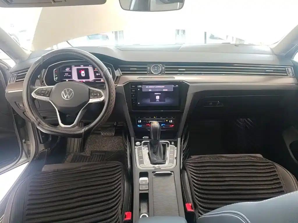 2020 Volkswagen Passat 330TSI DSG Luxury — миниатюра 10