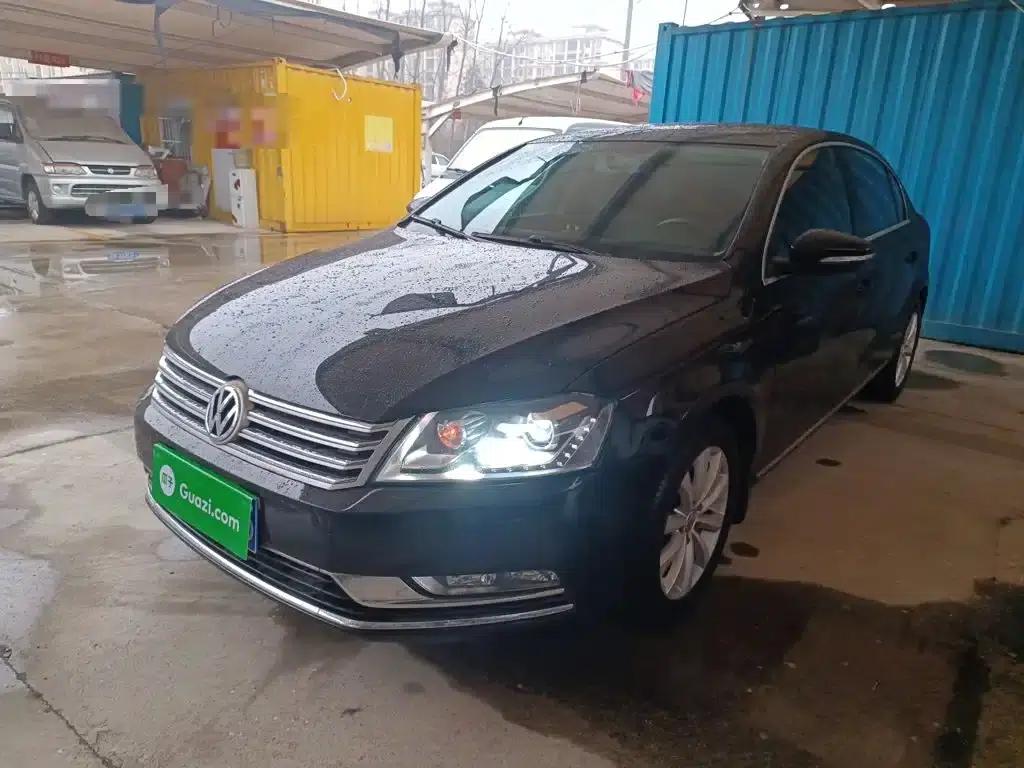 2015 Volkswagen Magotan Facelift 1.8TSI Luxury Model — миниатюра 1