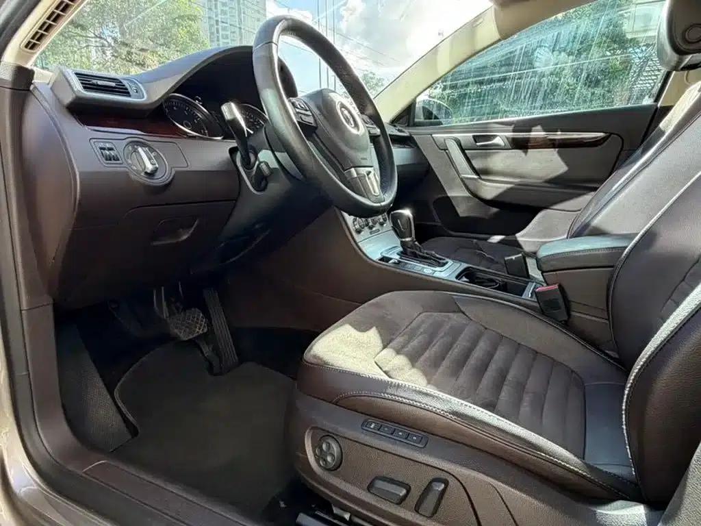 2012 Imported Volkswagen Passat Touring Edition 2.0TSI Comfort — миниатюра 9