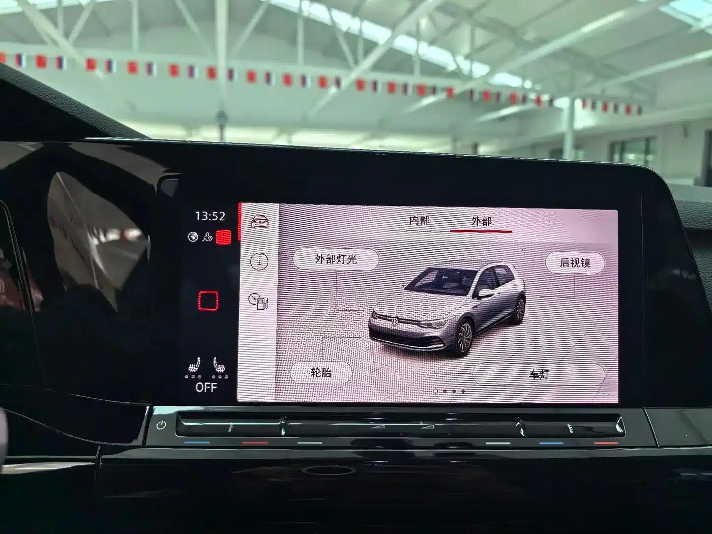 2023 Golf 280TSI DSG R-Line Lite — миниатюра 19