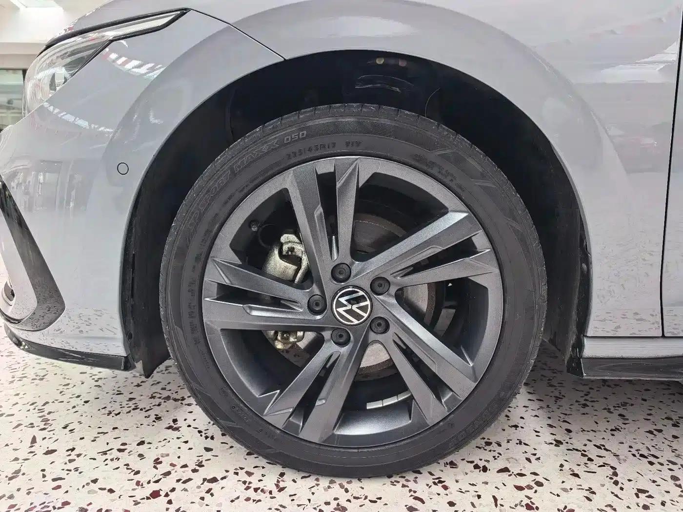 2023 Golf 280TSI DSG R-Line Lite — миниатюра 20