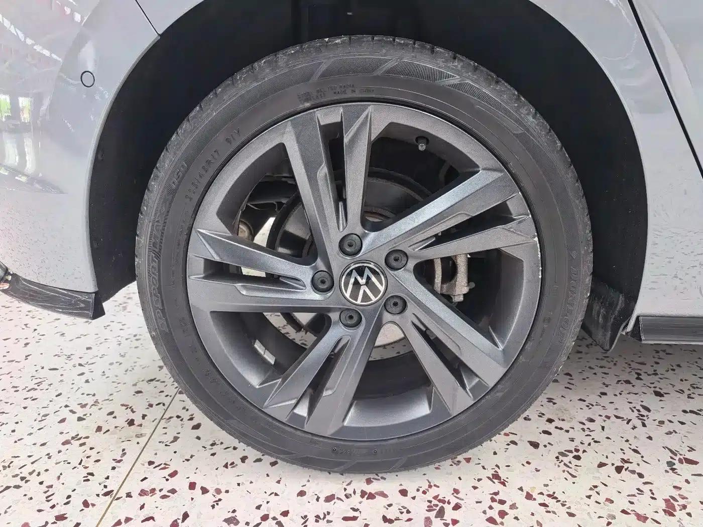 2023 Golf 280TSI DSG R-Line Lite — миниатюра 22