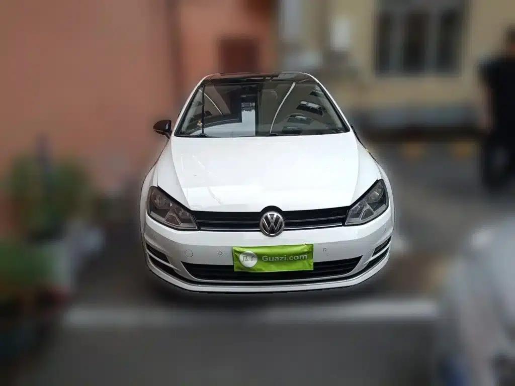 2017 Golf 230TSI Automatic Comfort Millionth Unit Commemorative Edition — миниатюра 2