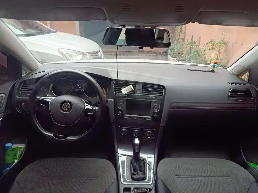 2017 Golf 230TSI Automatic Comfort Millionth Unit Commemorative Edition — миниатюра 5