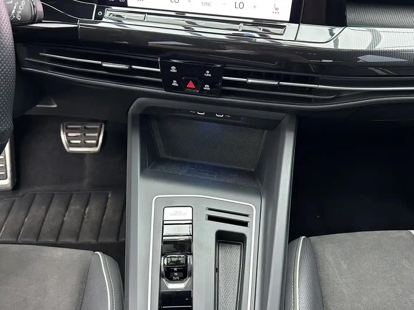 2023 Golf 280TSI DSG R-Line Lite — миниатюра 15
