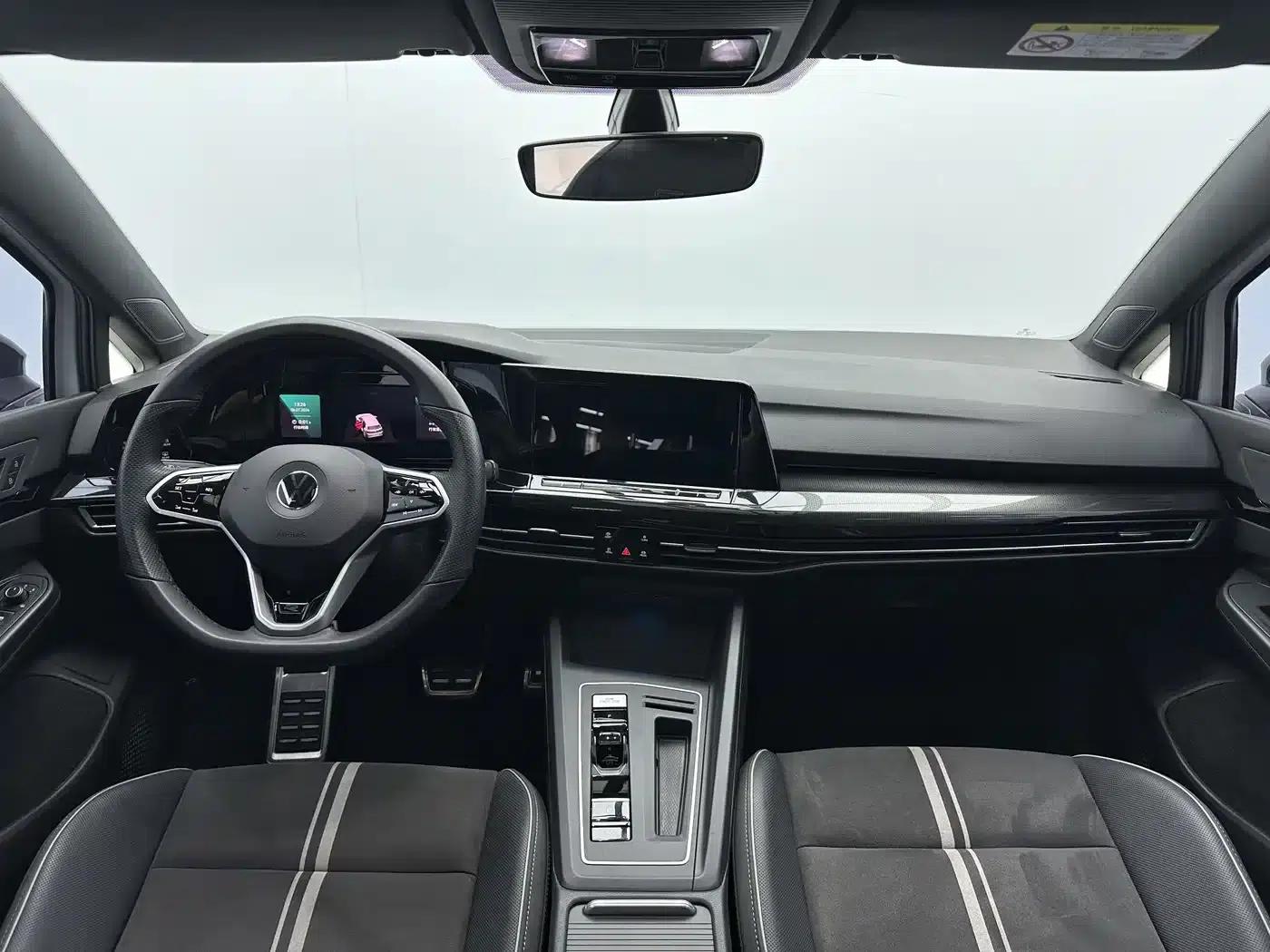 2023 Golf 280TSI DSG R-Line Lite — миниатюра 7