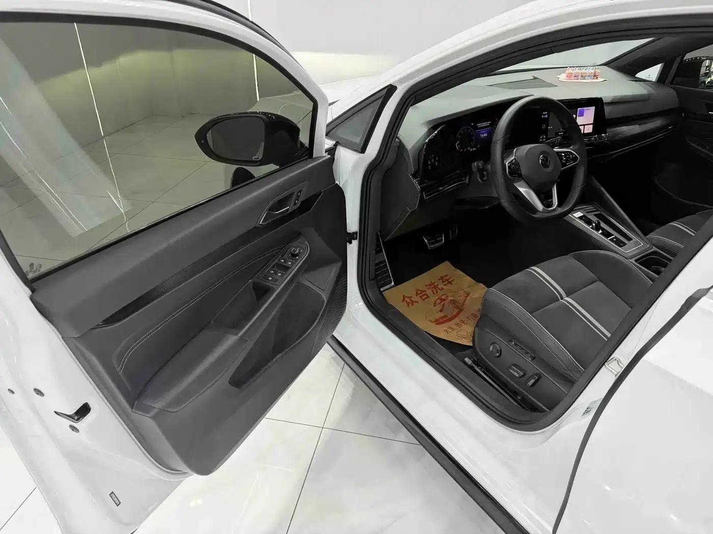 2021 Golf 280TSI DSG R-Line — миниатюра 7