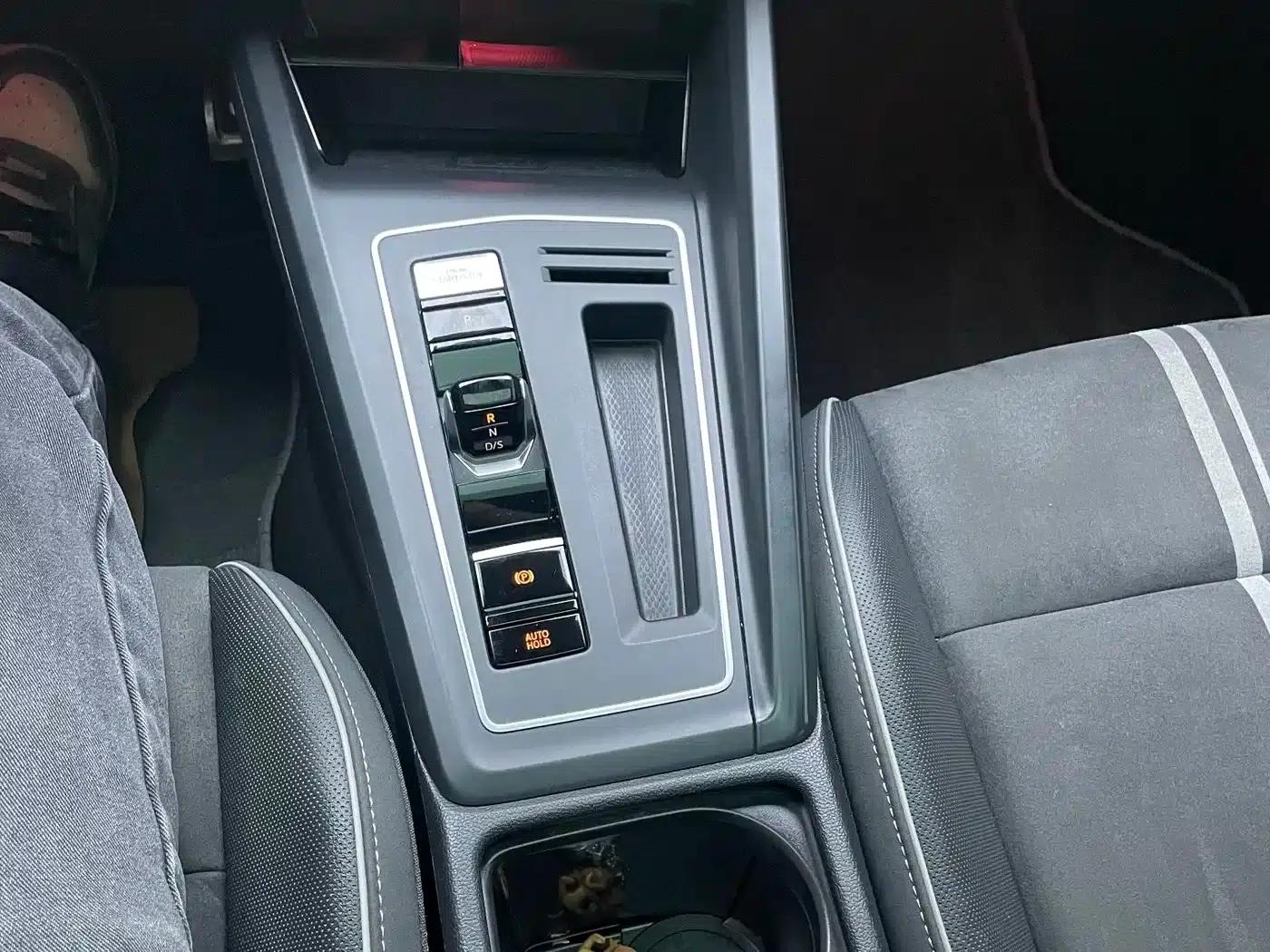 2023 Golf 280TSI DSG R-Line Lite — миниатюра 18