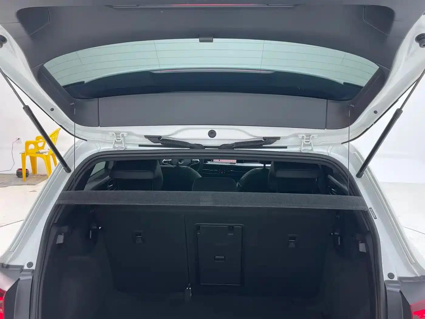 2023 Golf 280TSI DSG R-Line Lite — миниатюра 28