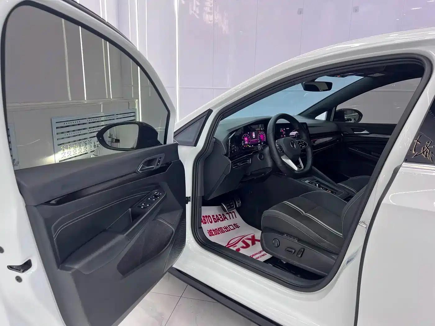 2023 Golf Facelift 280TSI DSG R-Line Lite — миниатюра 7