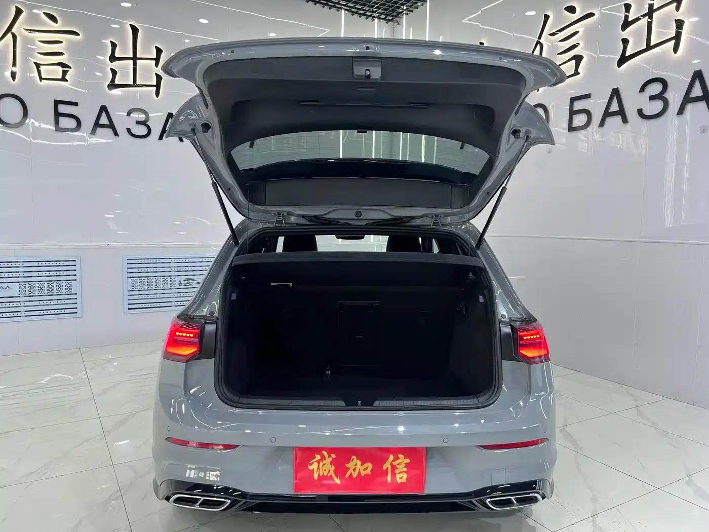 2023 Golf 280TSI DSG R-Line Lite — миниатюра 17