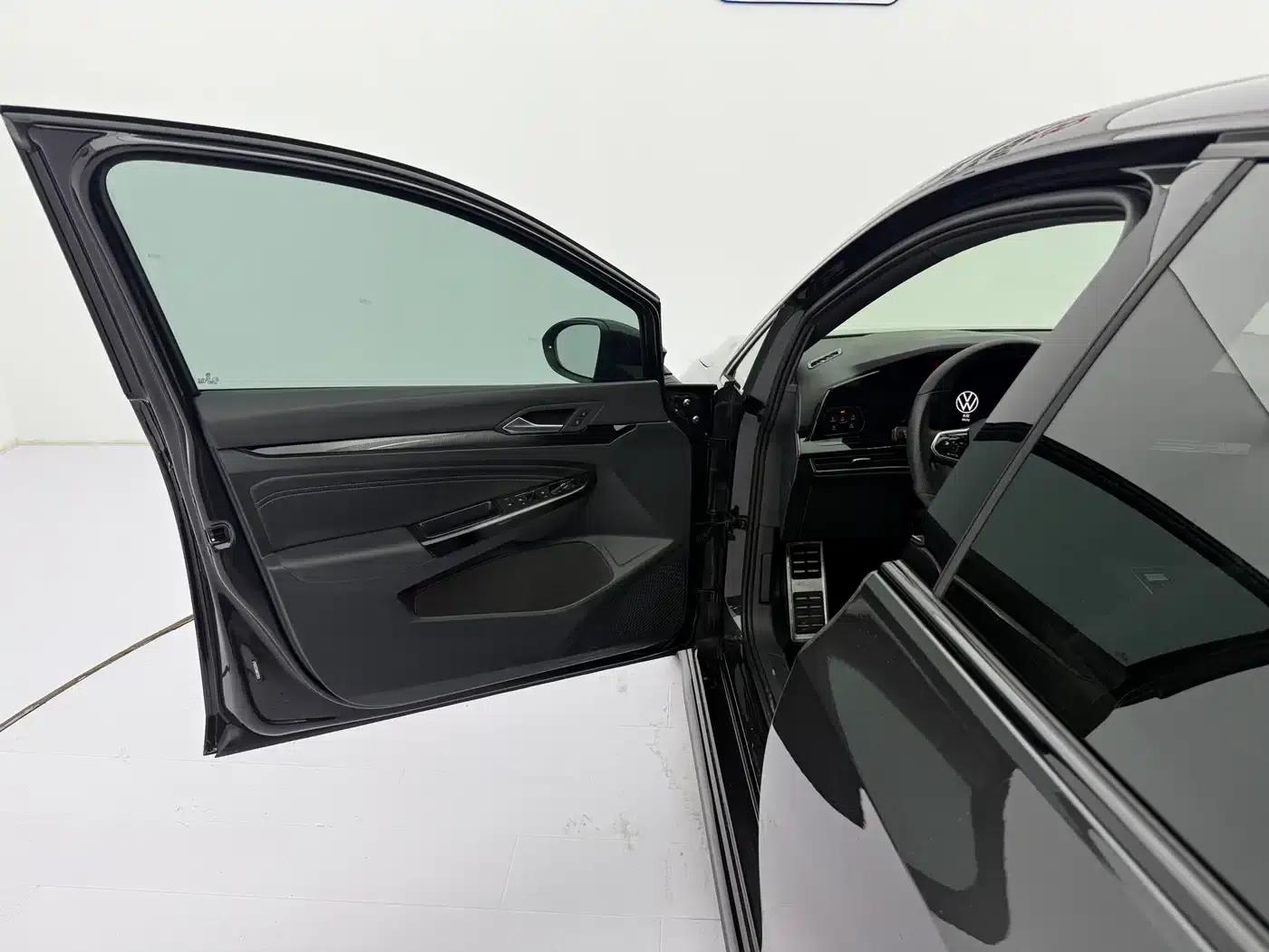 2021 Golf 280TSI DSG R-Line — миниатюра 22