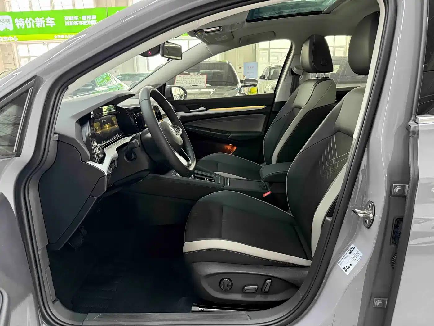 2023 Golf 280TSI DSG Pro — миниатюра 8