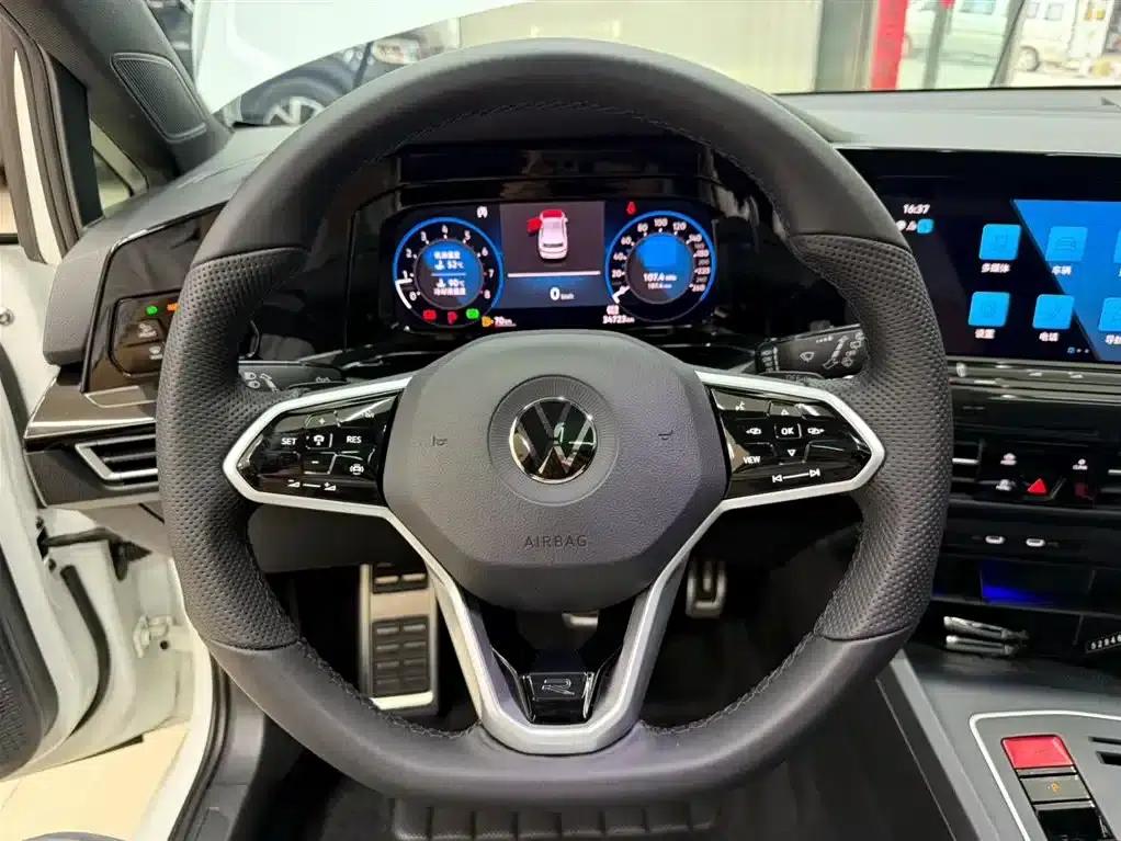 2021 Golf 280TSI DSG R-Line — миниатюра 11