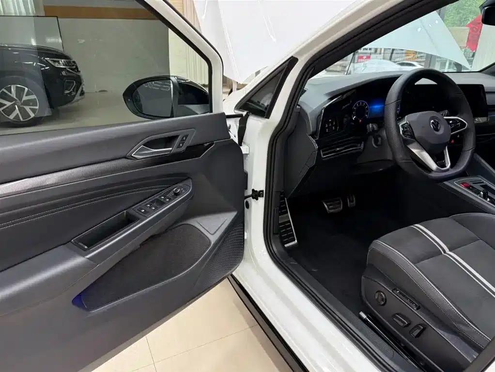 2021 Golf 280TSI DSG R-Line — миниатюра 8