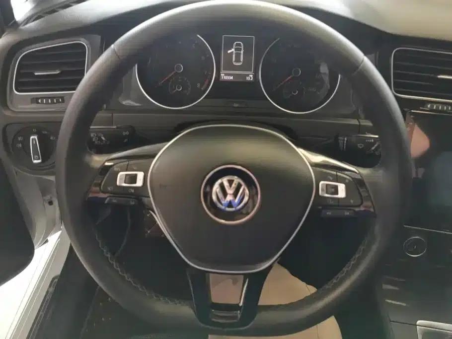 2018 Golf 230TSI Automatic Comfort — миниатюра 15