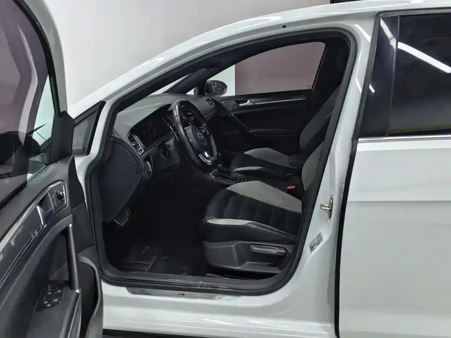 2019 Golf 280TSI DSG R-Line (China VI Emission Standard) — миниатюра 9