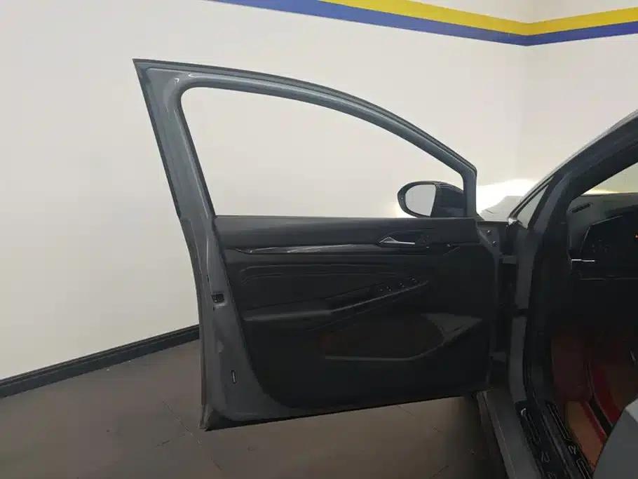 2021 Golf 280TSI DSG R-Line — миниатюра 7