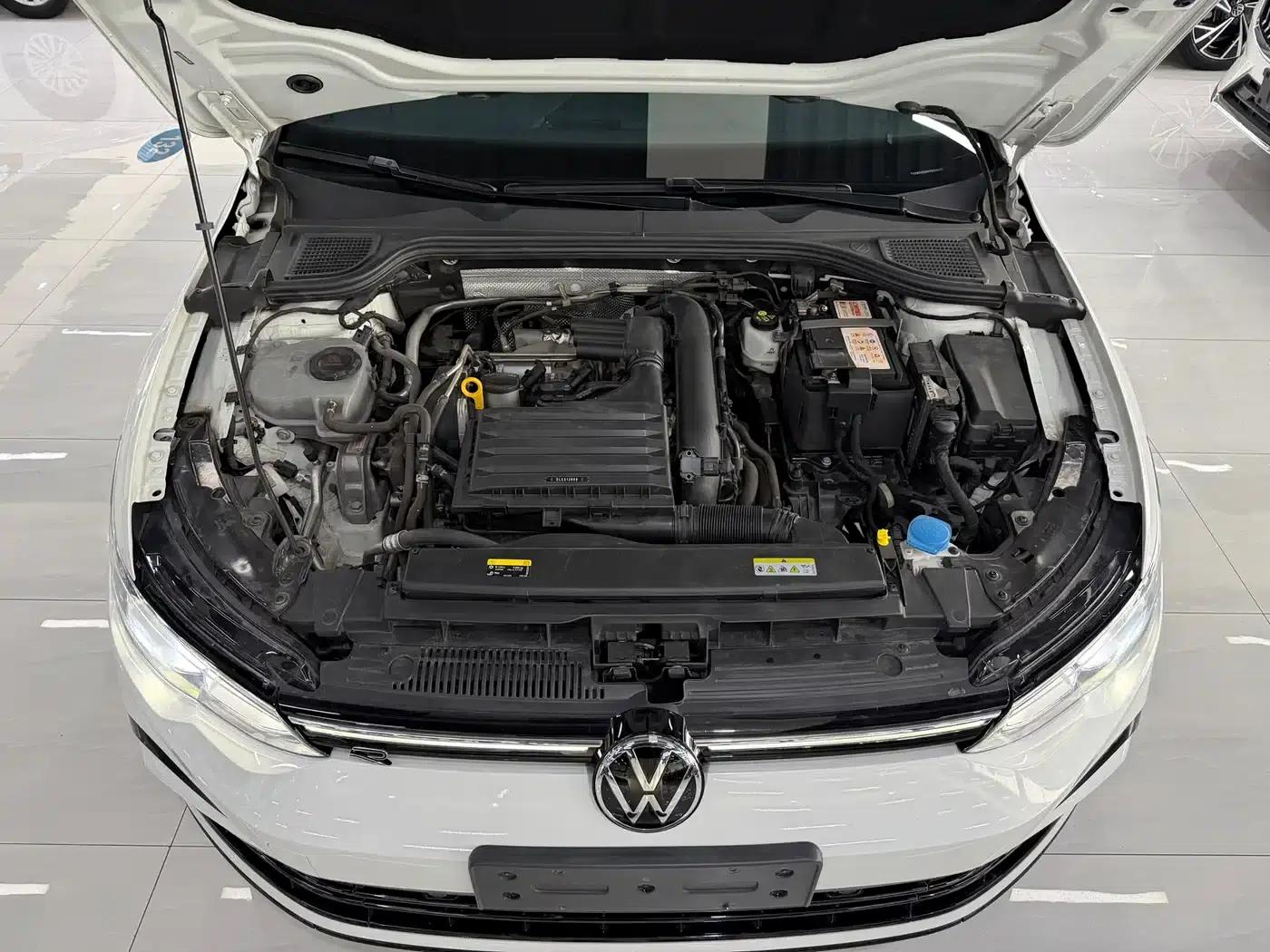 2023 Golf 280TSI DSG R-Line Lite — миниатюра 14