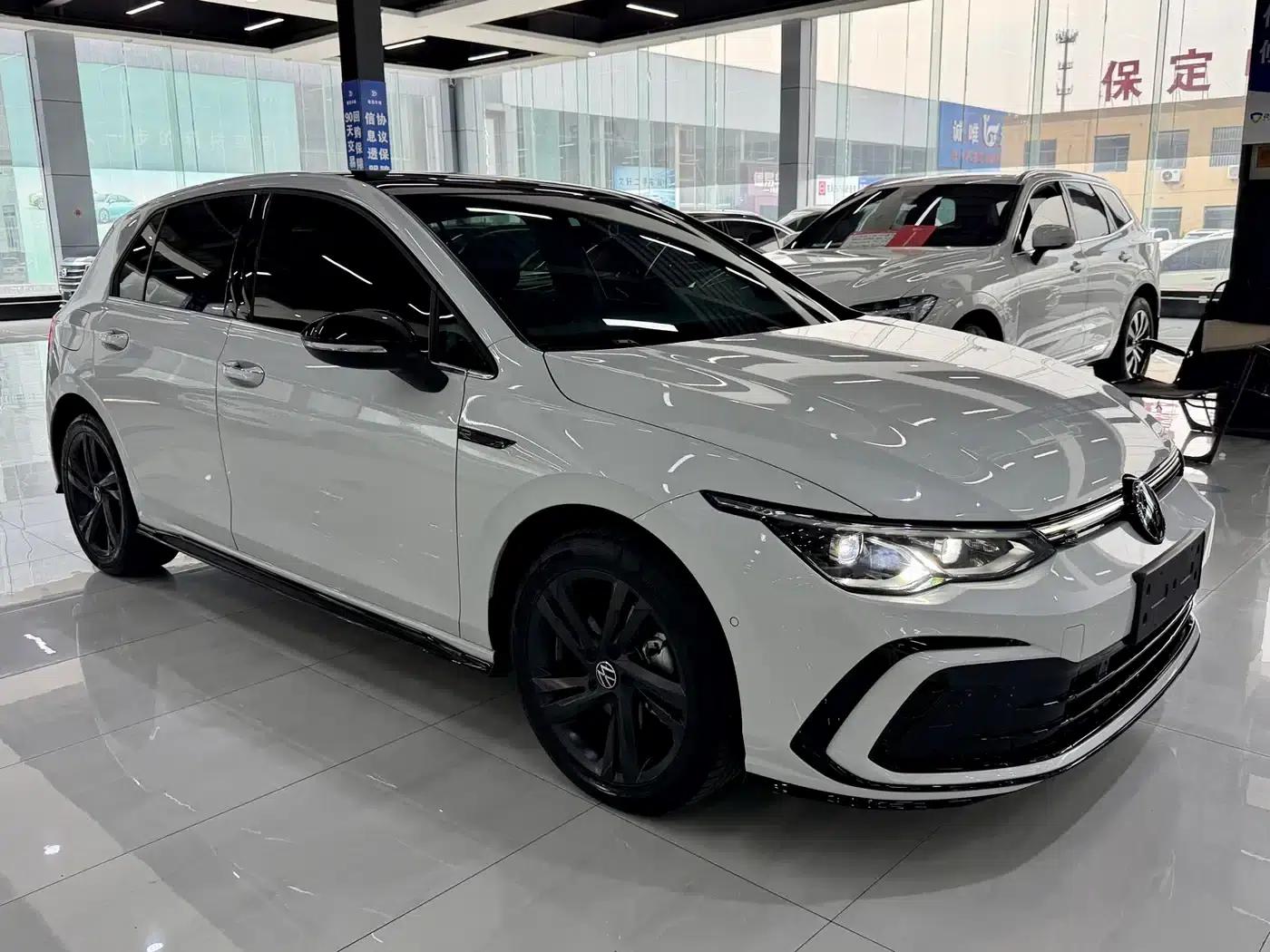 2023 Golf 280TSI DSG R-Line Lite — миниатюра 3