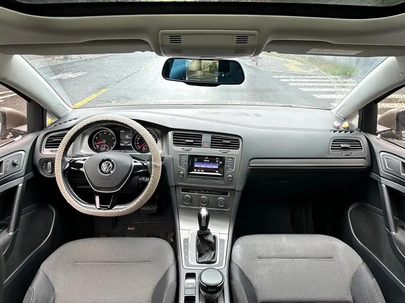 2016 Golf 1.6L Automatic Comfort — миниатюра 16