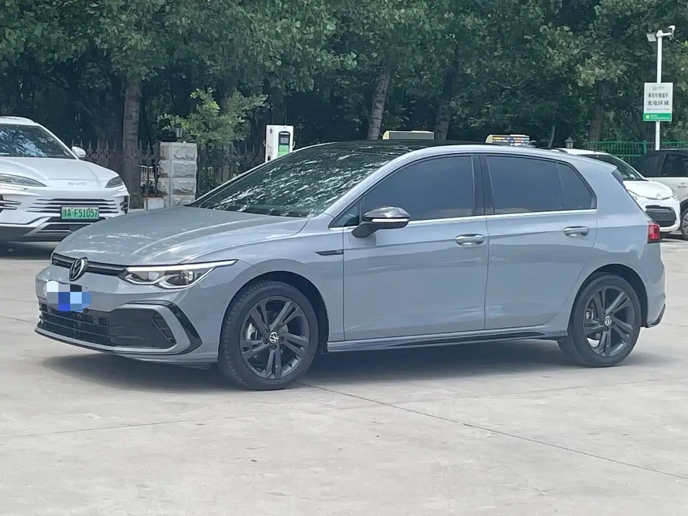 2023 Golf 280TSI DSG R-Line Lite — миниатюра 1