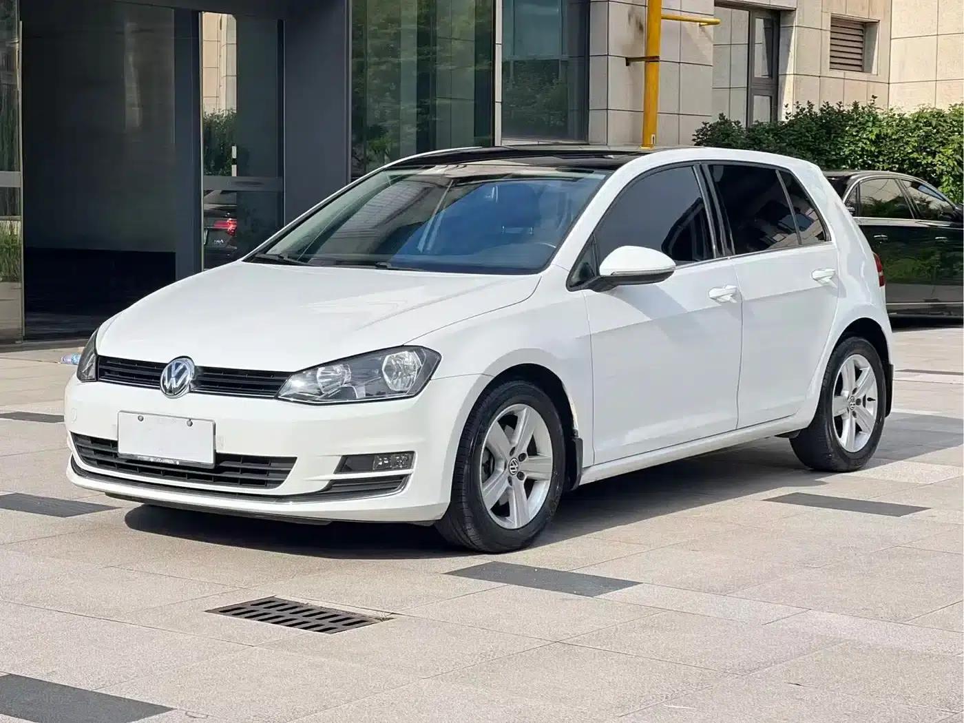 2015 Golf 1.4TSI Automatic Luxury — миниатюра 1