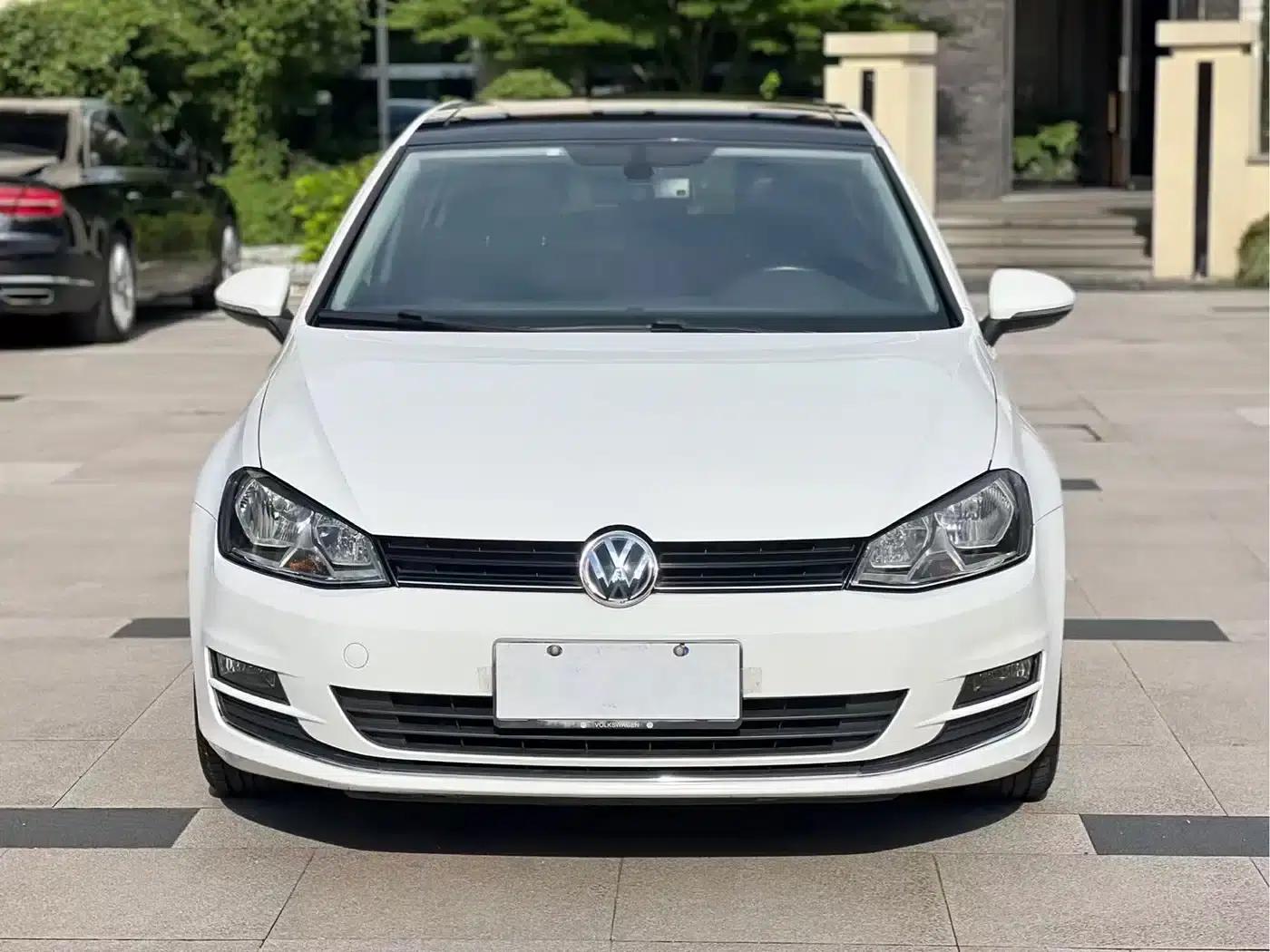2015 Golf 1.4TSI Automatic Luxury — миниатюра 2