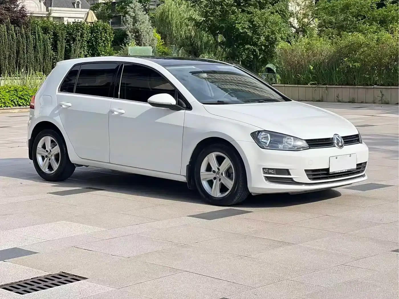 2015 Golf 1.4TSI Automatic Luxury — миниатюра 3