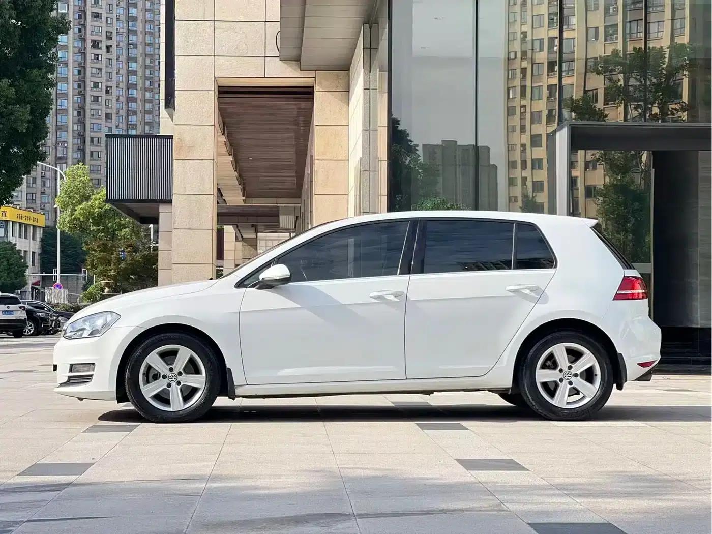2015 Golf 1.4TSI Automatic Luxury — миниатюра 7