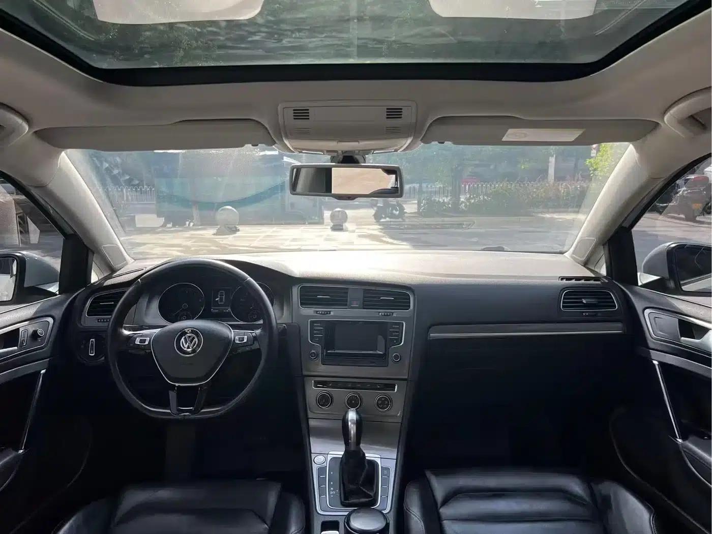 2015 Golf 1.4TSI Automatic Luxury — миниатюра 10